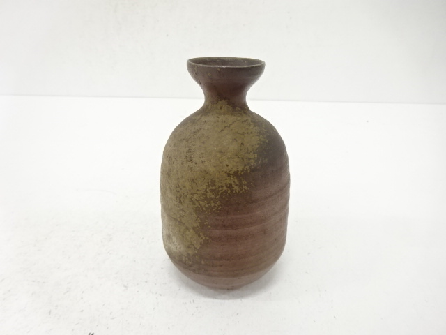 Bizen ware of a tokkuri